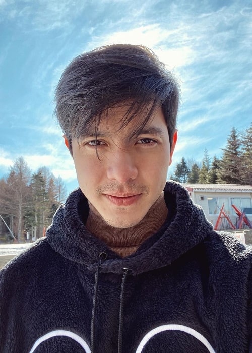 Alden Richards as seen while taking a selfie at Fujiten Resort in Narusawa, Japan in January 2020