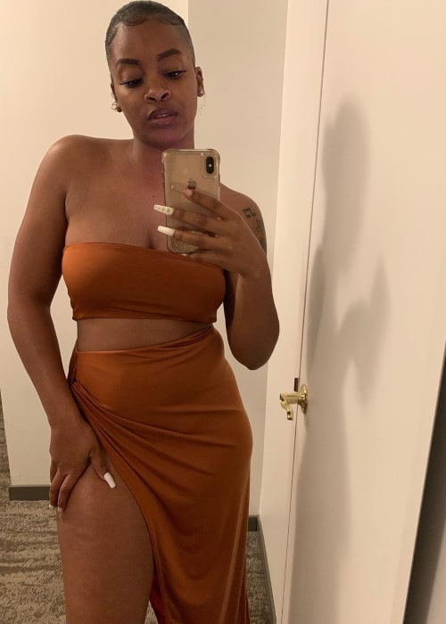 Ari Lennox in an Instagram selfie from February 2020