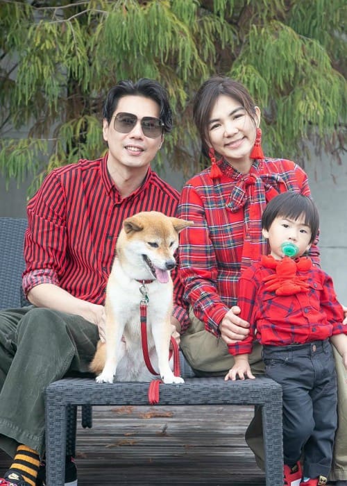 Ella Chen with her family as seen in February 2019