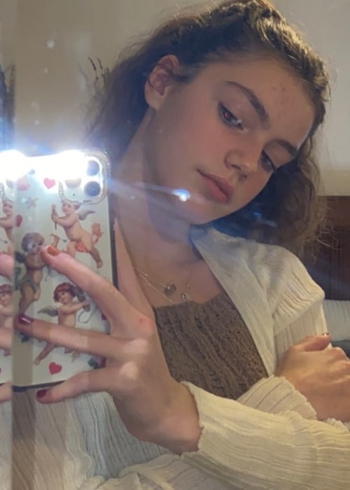 Florence Hunt as seen while taking a mirror selfie in January 2021