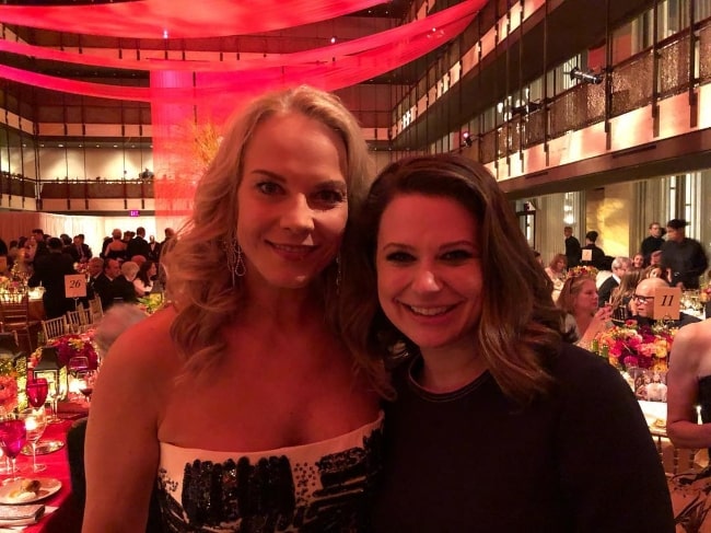 Katie Lowes (Right) with Elina Garanca in September 2018