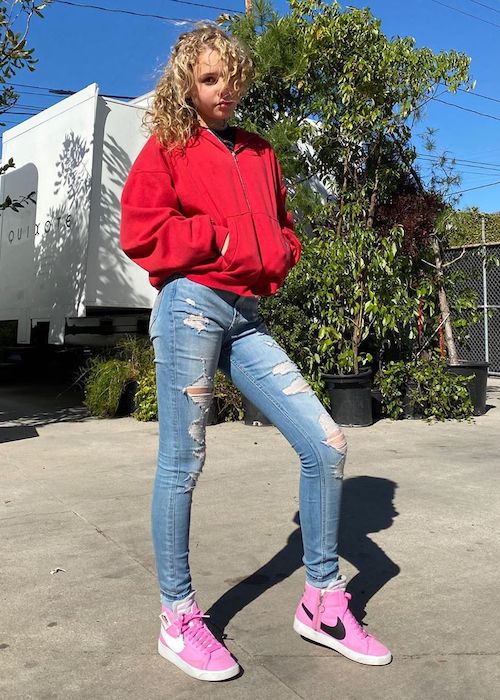 Ruby Rose Turner looking all grown up in February 2020