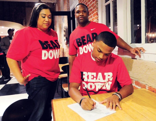 Who Is Monica And Willie Calhoun Sr? Willie Calhoun Parents