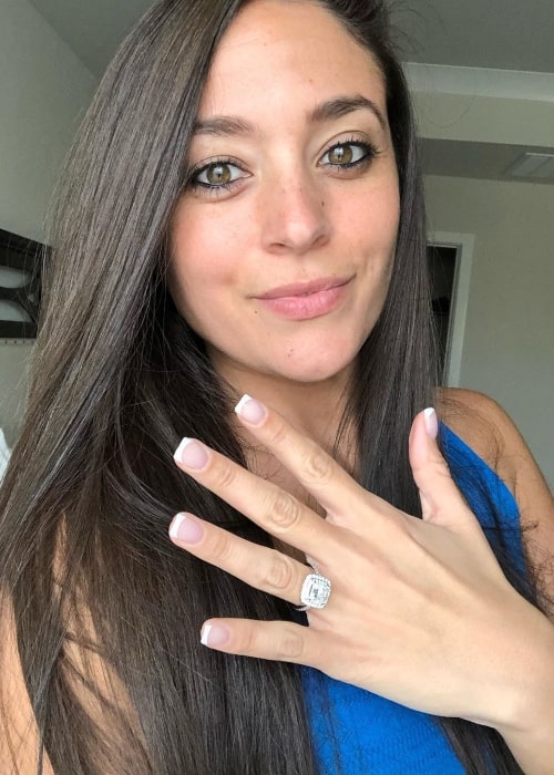 Sammi Giancola as seen while taking a selfie and showing her ring in January 2020